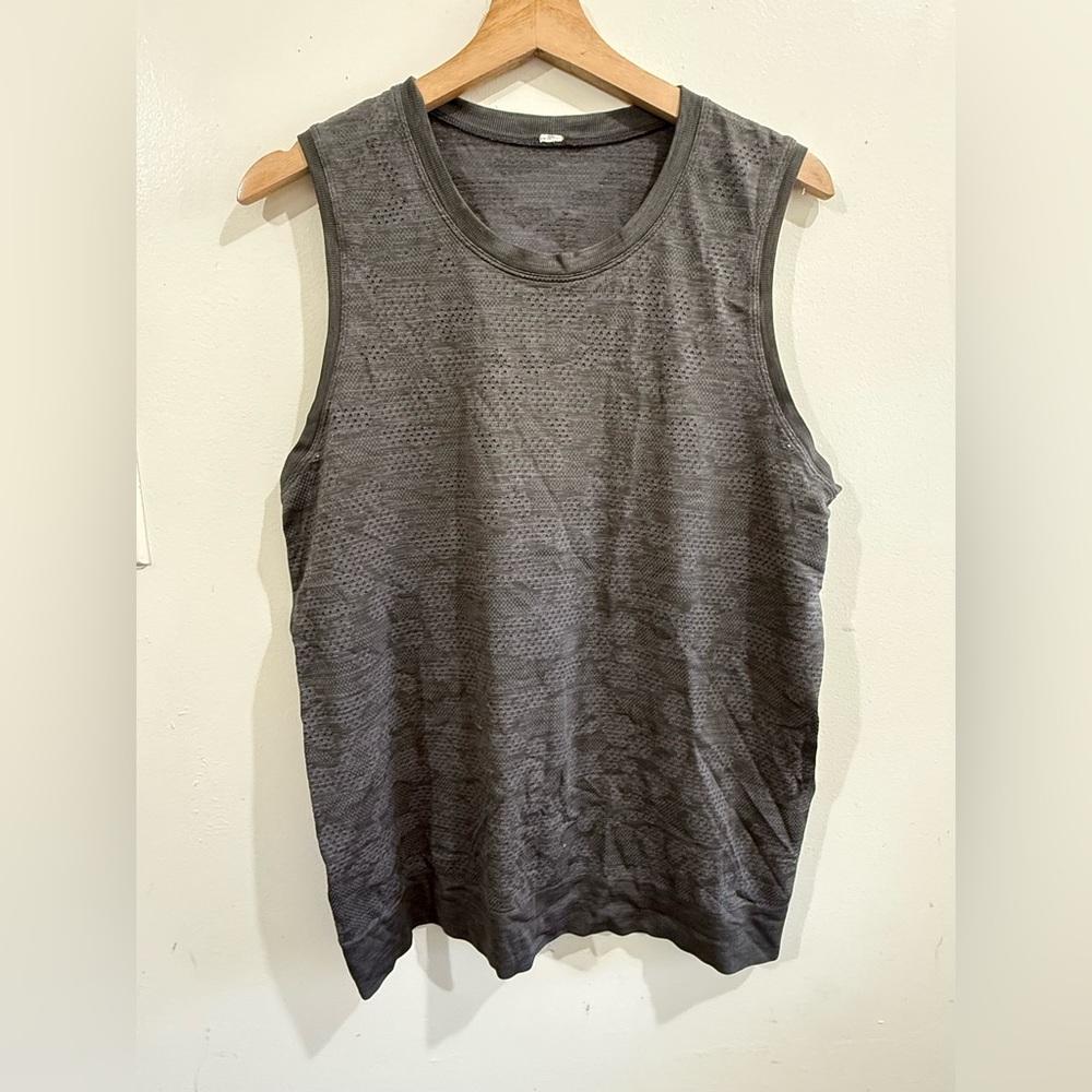 Lululemon Athletica Textured Gray Top